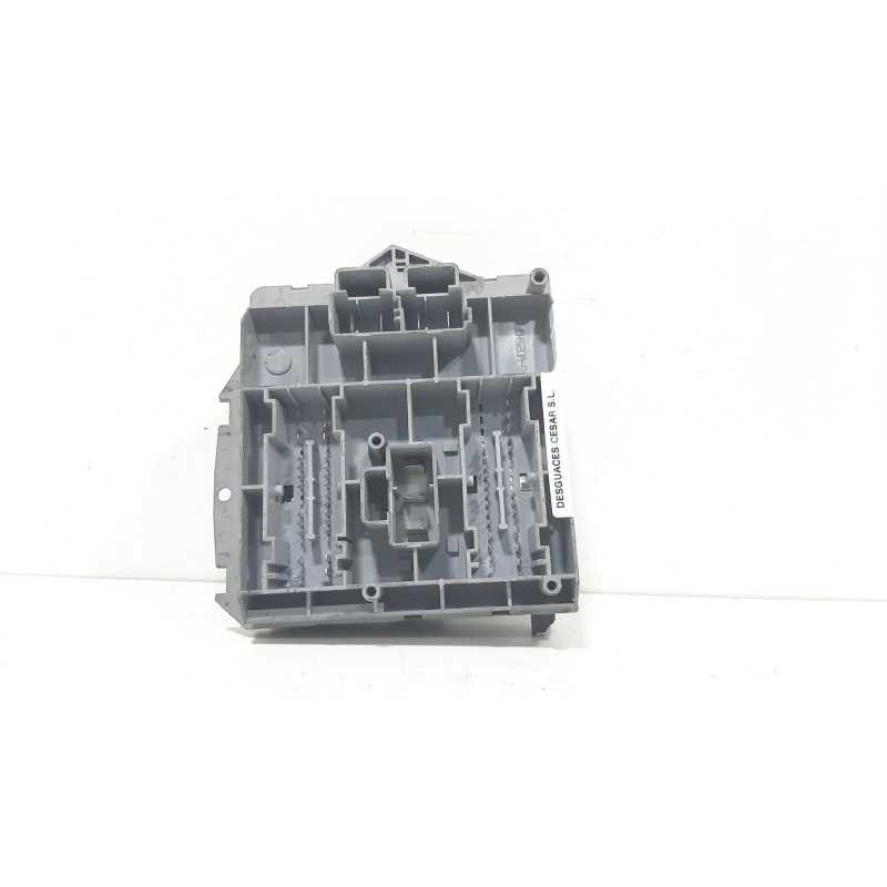 CAJA RELES / FUSIBLES 46558759  - imagen 2