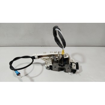 CERRADURA PUERTA DELANTERA DERECHA A9067201735 