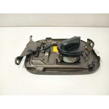 TAPA EXTERIOR COMBUSTIBLE G88304EAMA 