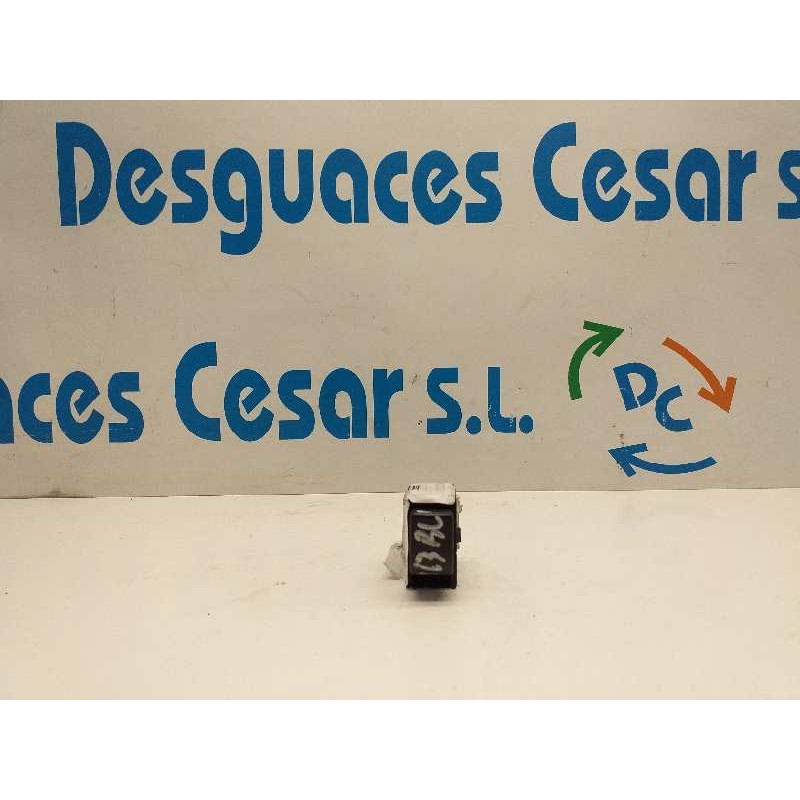 MANDO ELEVALUNAS DELANTERO DERECHO  - imagen 1