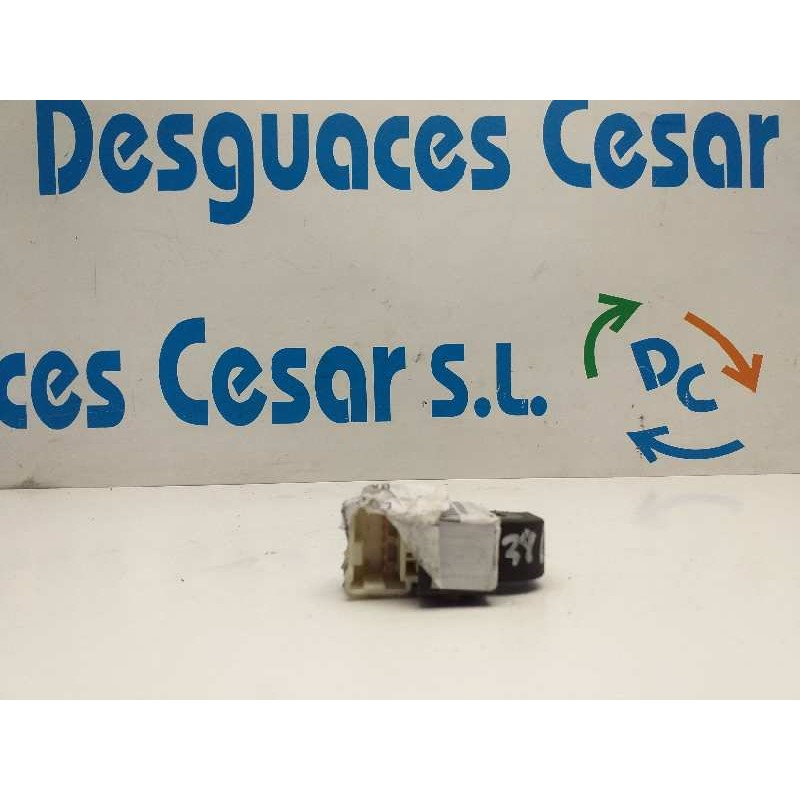 MANDO ELEVALUNAS DELANTERO DERECHO  - imagen 2