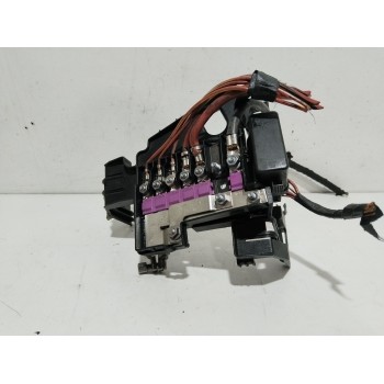 CAJA RELES / FUSIBLES 6R0937621 