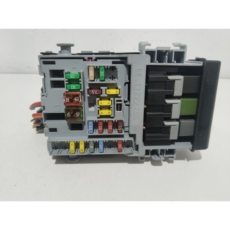 CAJA RELES / FUSIBLES 1322786  - imagen 4