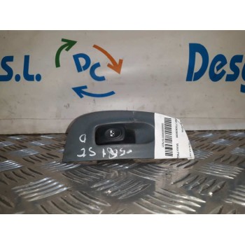 MANDO ELEVALUNAS DELANTERO DERECHO 7700838099 