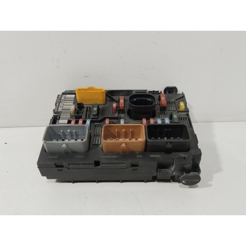 CAJA RELES / FUSIBLES 9661708280  - imagen 3