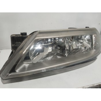 FARO IZQUIERDO 7701474502 