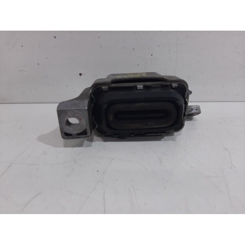 SOPORTE MOTOR IZQUIERDO 22116778645 677864501  - imagen 2
