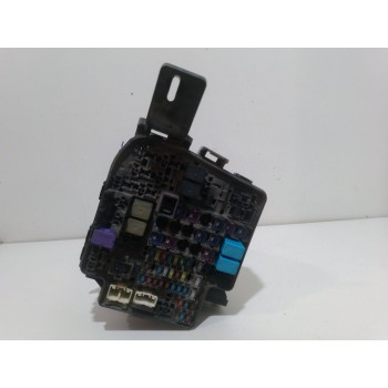 CAJA RELES / FUSIBLES D09W66767Q 