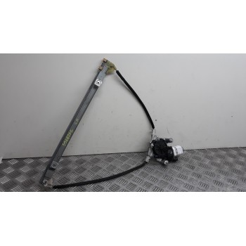 ELEVALUNAS DELANTERO IZQUIERDO 113023 