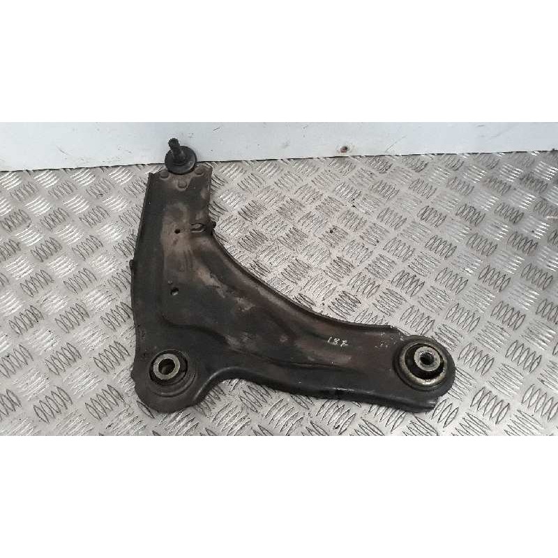 BRAZO SUSPENSION INFERIOR DELANTERO DERECHO 545002029R  - imagen 1