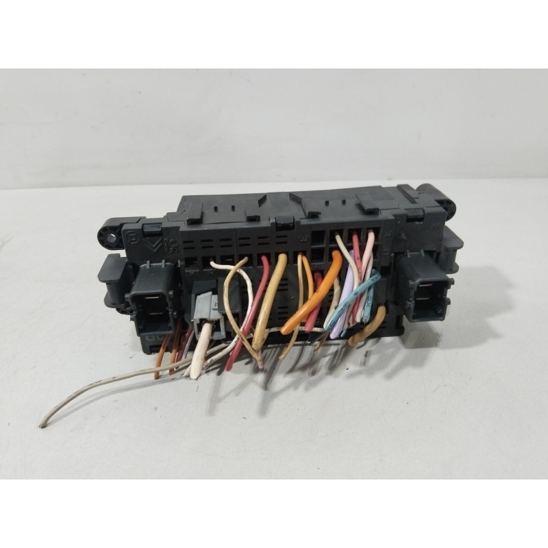 CAJA RELES / FUSIBLES 9635519180  - imagen 2
