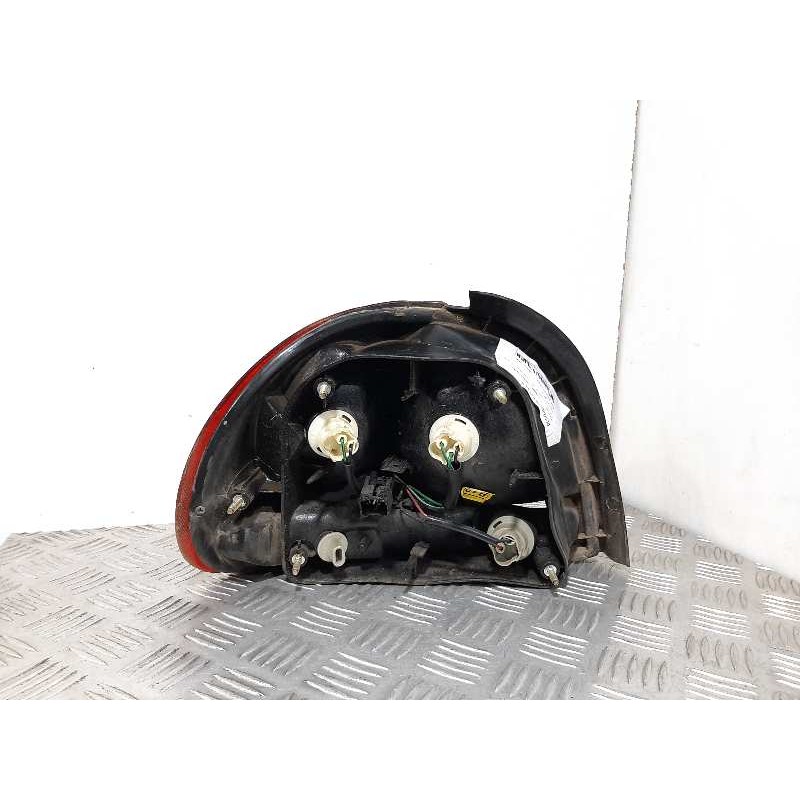 PILOTO TRASERO DERECHO 9240222210  - imagen 2