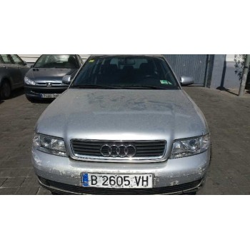 AUDI A4 AVANT (B5)