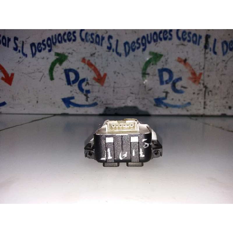MANDO ELEVALUNAS DELANTERO IZQUIERDO  - imagen 2