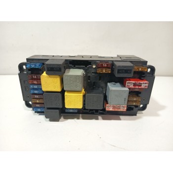 CAJA RELES / FUSIBLES 2095451401 2035400050 / 2035454701 