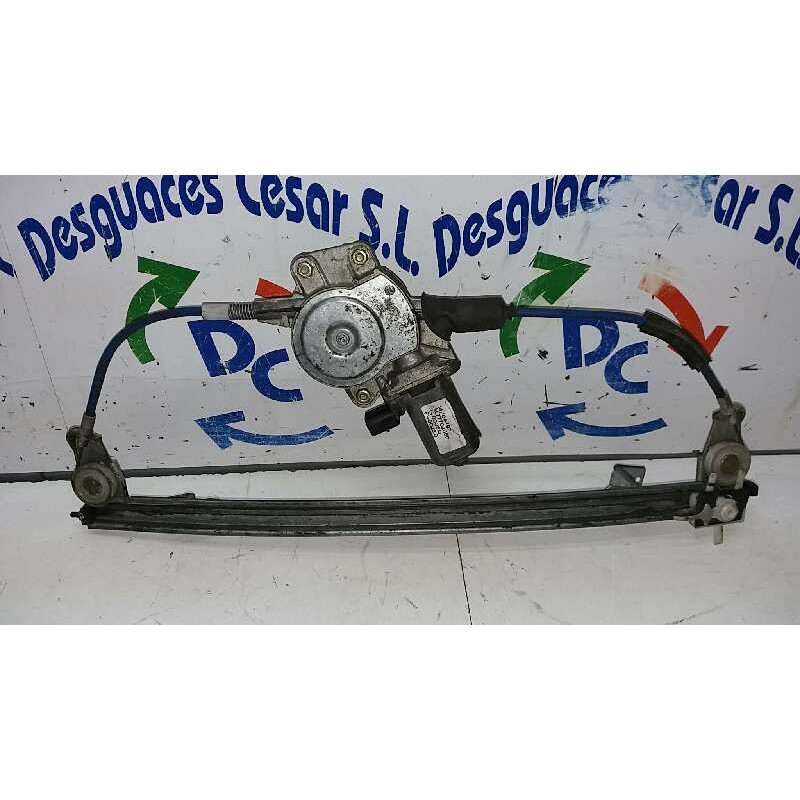 ELEVALUNAS DELANTERO DERECHO 77702580 