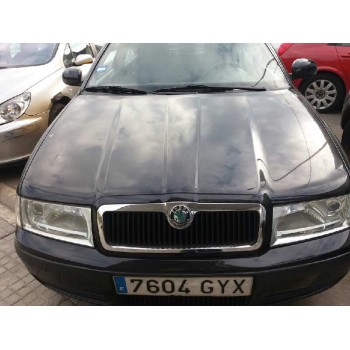 SKODA OCTAVIA BERLINA (1U2)