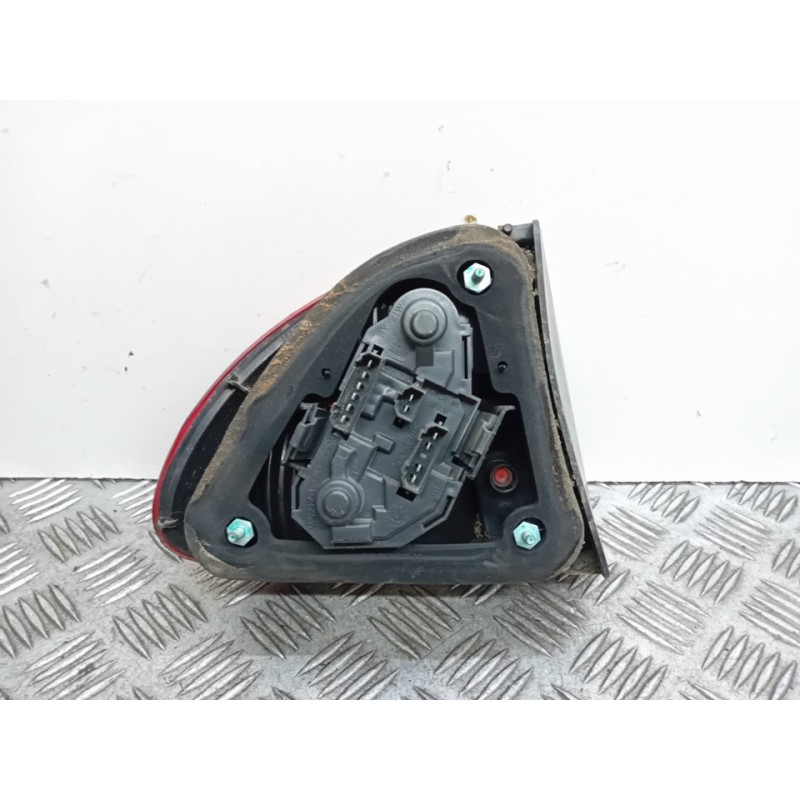 PILOTO TRASERO DERECHO 1M6945112  - imagen 2