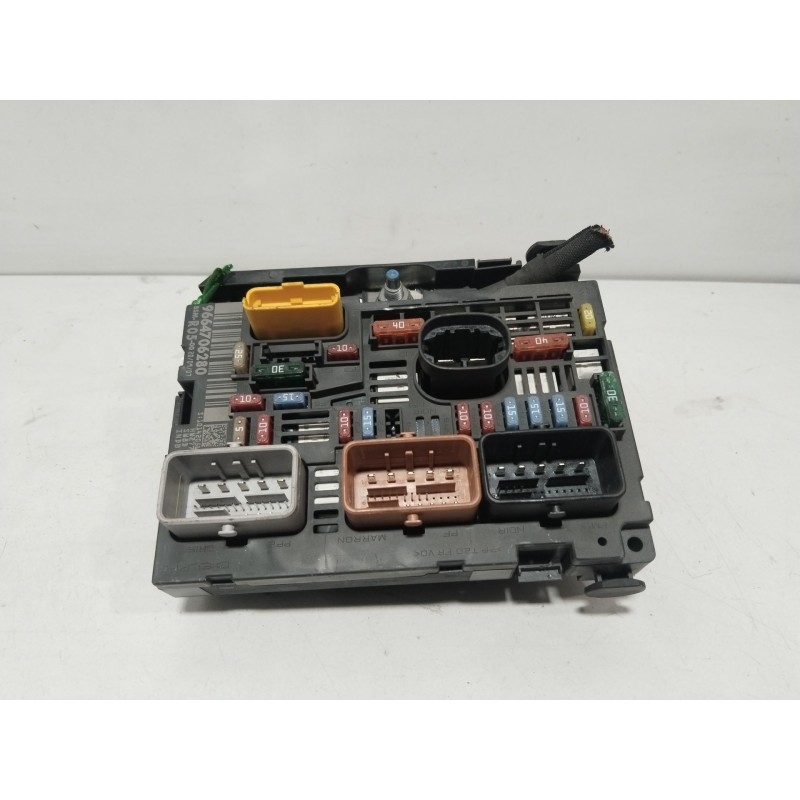 CAJA RELES / FUSIBLES 9664706280  - imagen 3