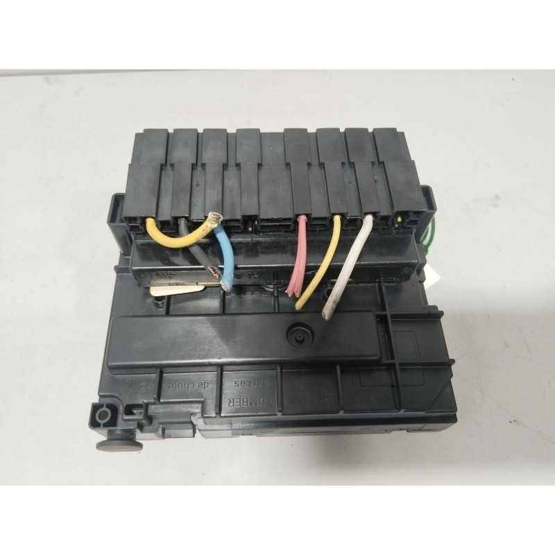 CAJA RELES / FUSIBLES 9664706280  - imagen 4