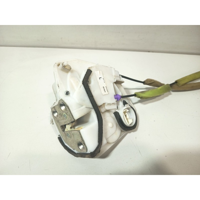 CERRADURA PUERTA TRASERA DERECHA BBM472310A  - imagen 2