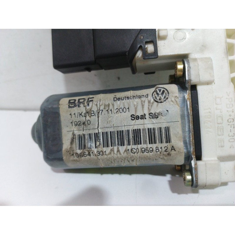 MOTOR ELEVALUNAS TRASERO DERECHO 1C0959812A COMFORT  - imagen 2