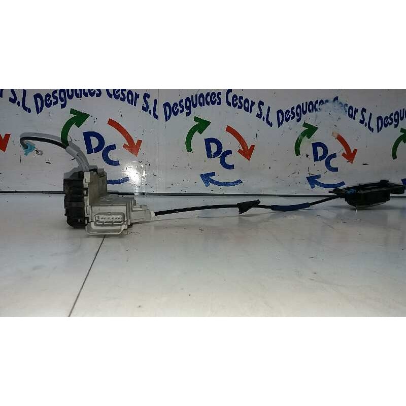 CERRADURA PUERTA TRASERA DERECHA 9138T5  - imagen 2