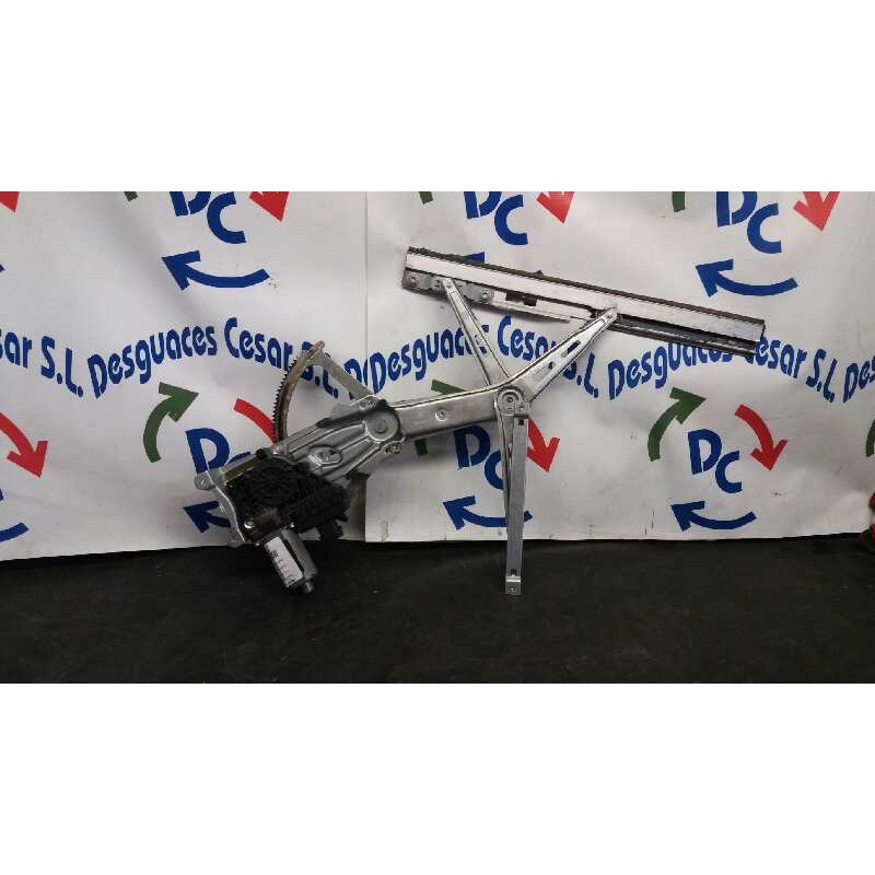 ELEVALUNAS DELANTERO DERECHO 93184843 
