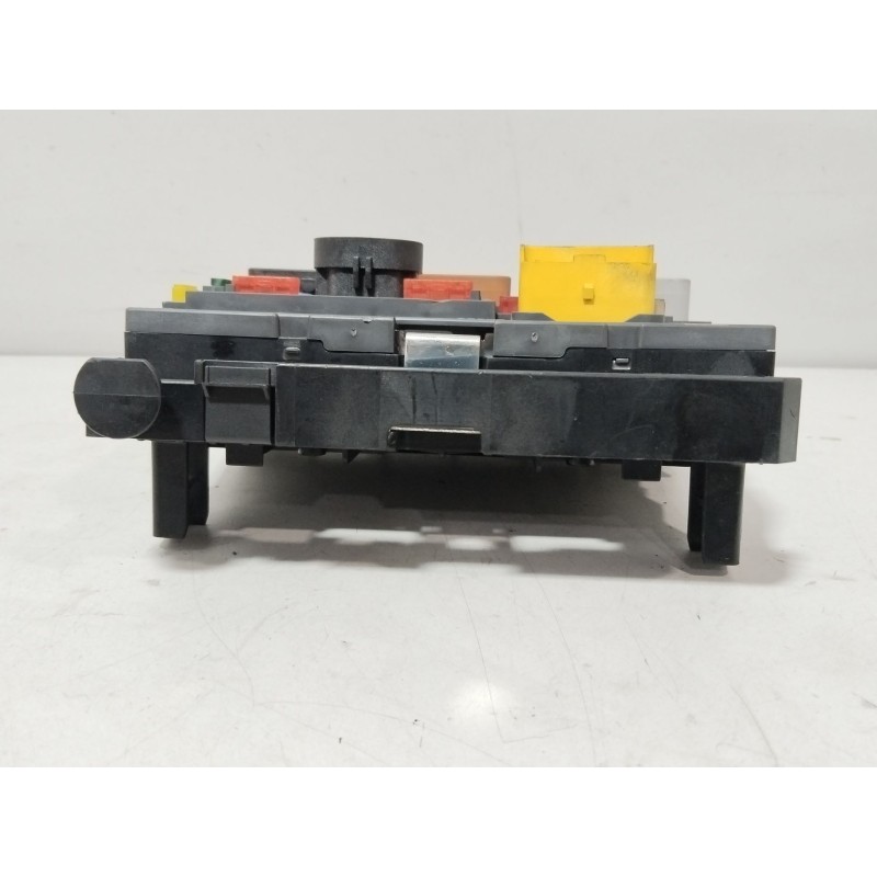 CAJA RELES / FUSIBLES 9807028580  - imagen 3