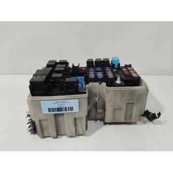 CAJA RELES / FUSIBLES C23566760 