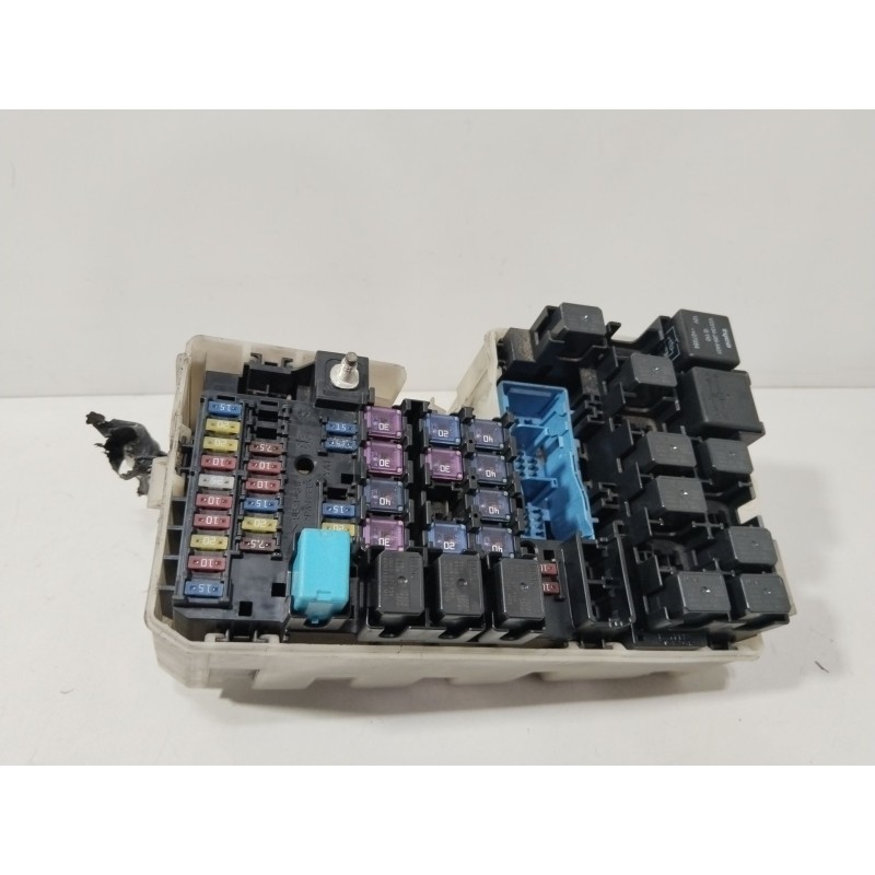 CAJA RELES / FUSIBLES C23566760  - imagen 2