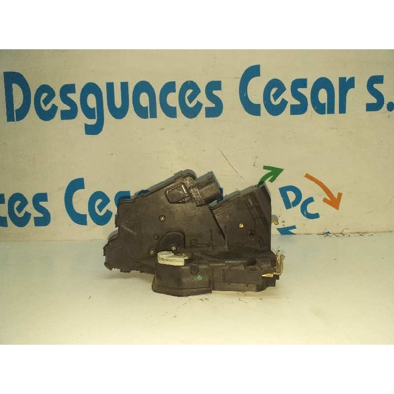 CERRADURA PUERTA TRASERA DERECHA 51227011246  - imagen 1