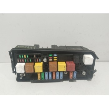 CAJA RELES / FUSIBLES 13240247 93186630 