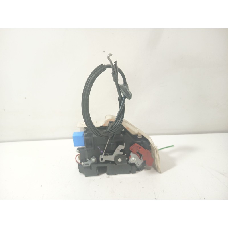 CERRADURA PUERTA DELANTERA DERECHA 3D1837016AE  - imagen 2