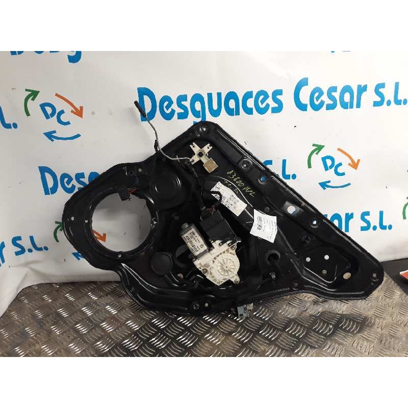 ELEVALUNAS TRASERO DERECHO 1M0839730J  - imagen 2