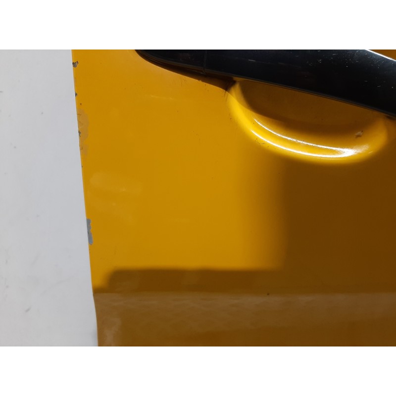 PUERTA DELANTERA DERECHA AMARILLO (TAXI)  - imagen 2