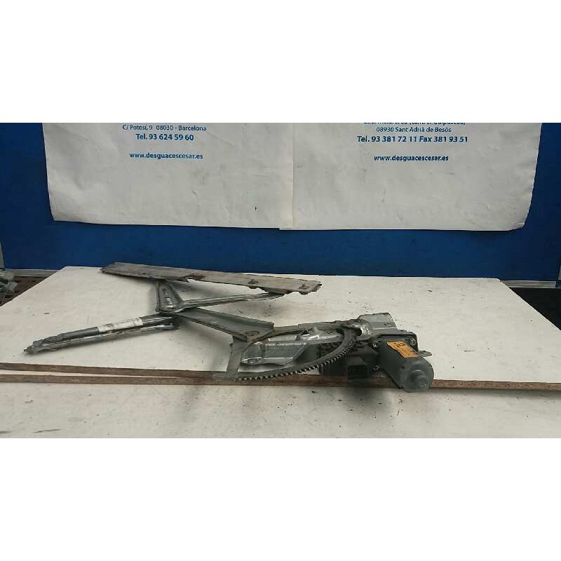 ELEVALUNAS DELANTERO DERECHO 6207056 