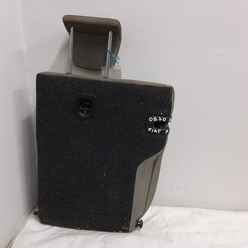 ASIENTO TRASERO DERECHO  - imagen 2