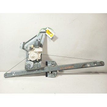 ELEVALUNAS DELANTERO IZQUIERDO 9067200046 