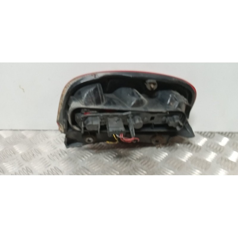 PILOTO TRASERO DERECHO 26554AX720  - imagen 2
