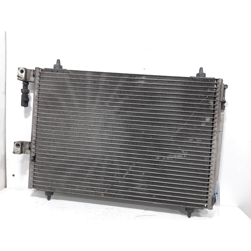 CONDENSADOR / RADIADOR AIRE ACONDICIONADO 868482U  - imagen 2
