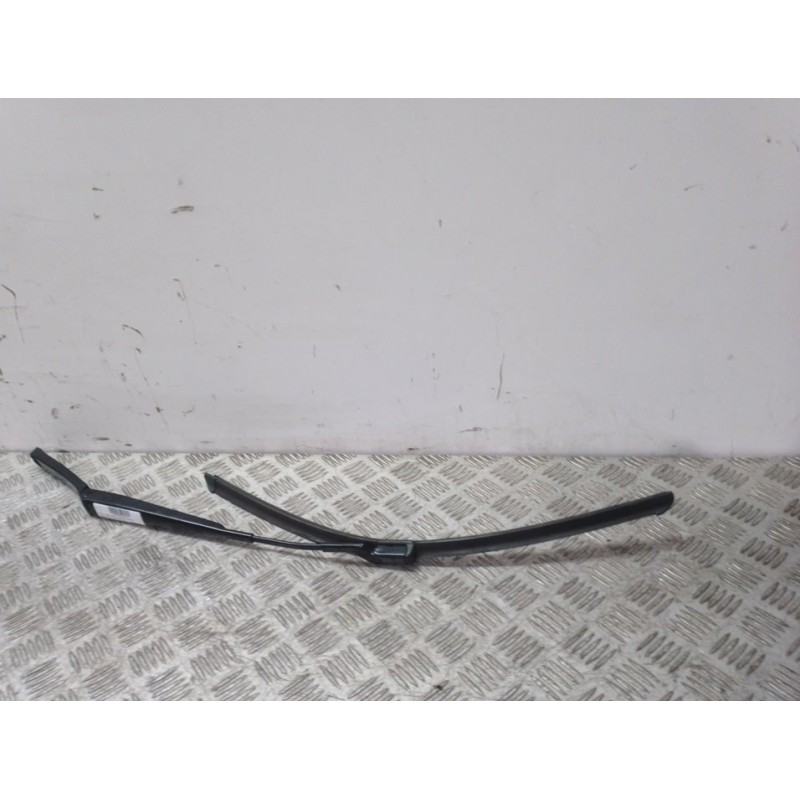 BRAZO LIMPIA DELANTERO DERECHO 5JB955410  - imagen 1