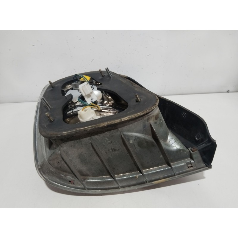 PILOTO TRASERO DERECHO 9240239010  - imagen 4
