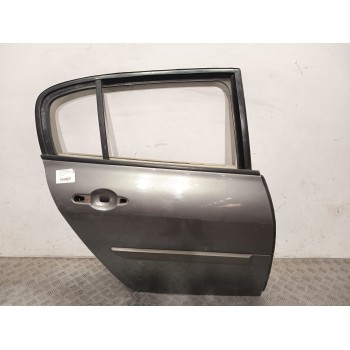 PUERTA TRASERA DERECHA GRIS 
