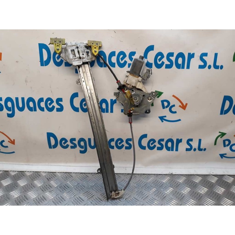 ELEVALUNAS DELANTERO DERECHO  - imagen 2