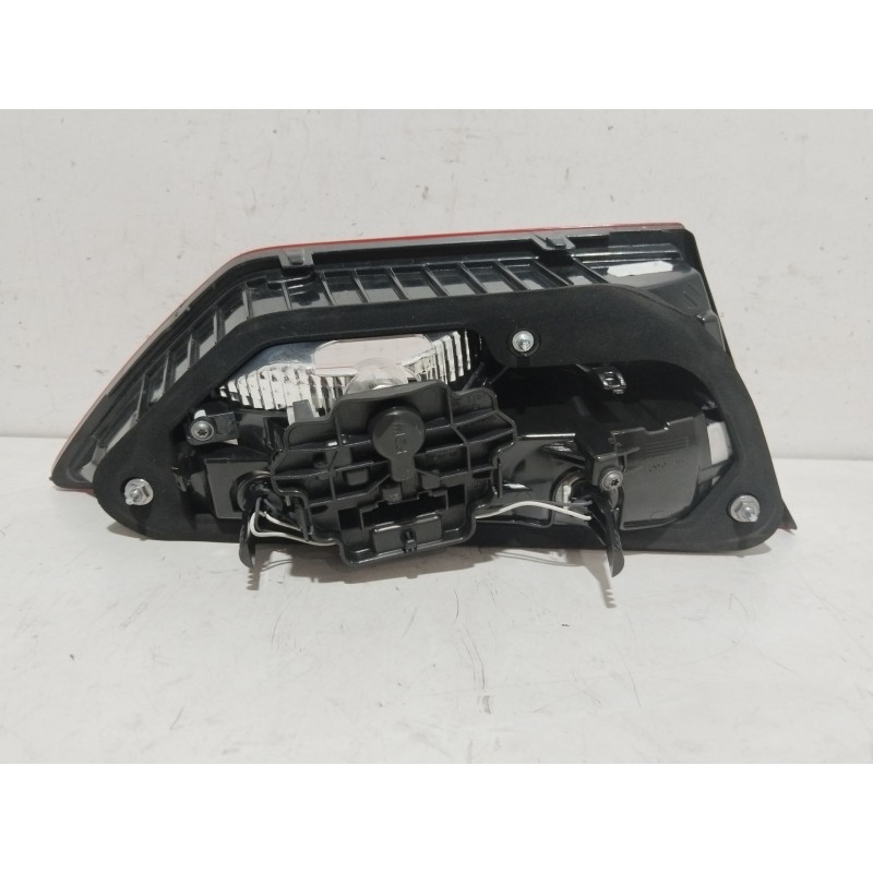PILOTO PORTON TRASERO DERECHO 5F9945094  - imagen 4