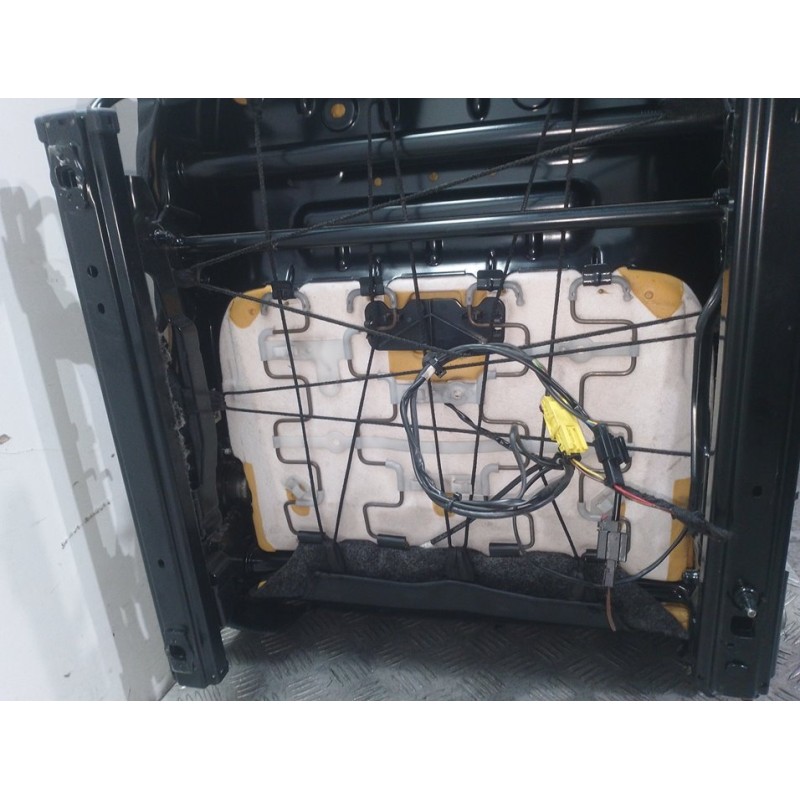 ASIENTO DELANTERO DERECHO 6RA881106E NEGRO  - imagen 2