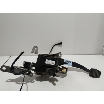 PEDAL EMBRAGUE DV617B633AD 