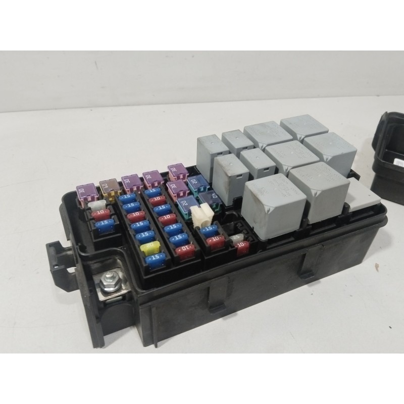 CAJA RELES / FUSIBLES 96451738  - imagen 3