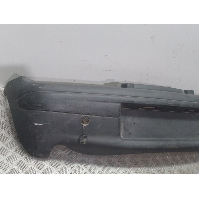 PARAGOLPES TRASERO 735245659 NEGRO  - imagen 2